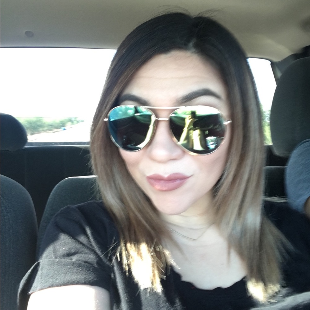 Meet your Posher, Maria lourdes